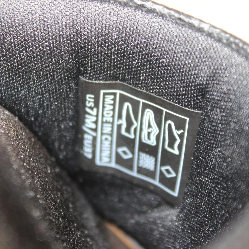 Cushionaire Memory Foam Slide Sandals Black Textured Strap Womens 7M EU 37
